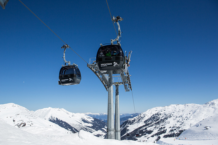 Skigebiet Gondeln Hochfügen Zillertal Skifahren Lifte Liftbetreiber