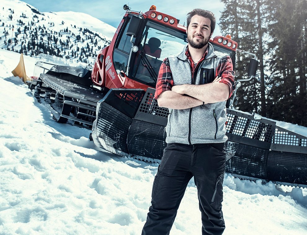 Snowtruck Ausflug Schneefahrt Winter SKigebiet Zillertal Piste