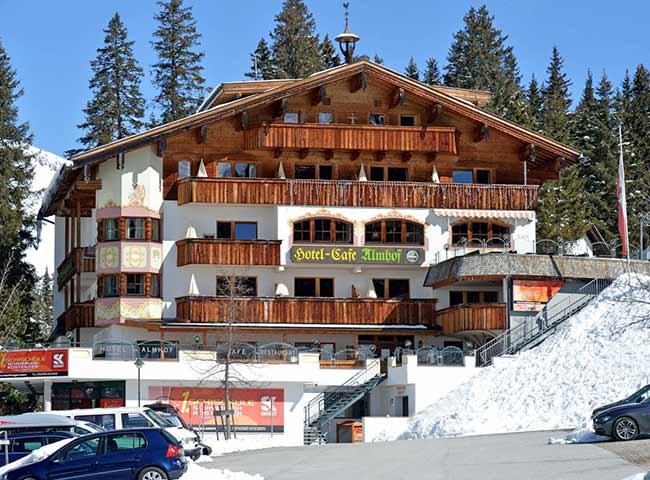 Hotel Almhof Skiregion Hochfügen Hotel Restaurant Kulinarik Zillertal 