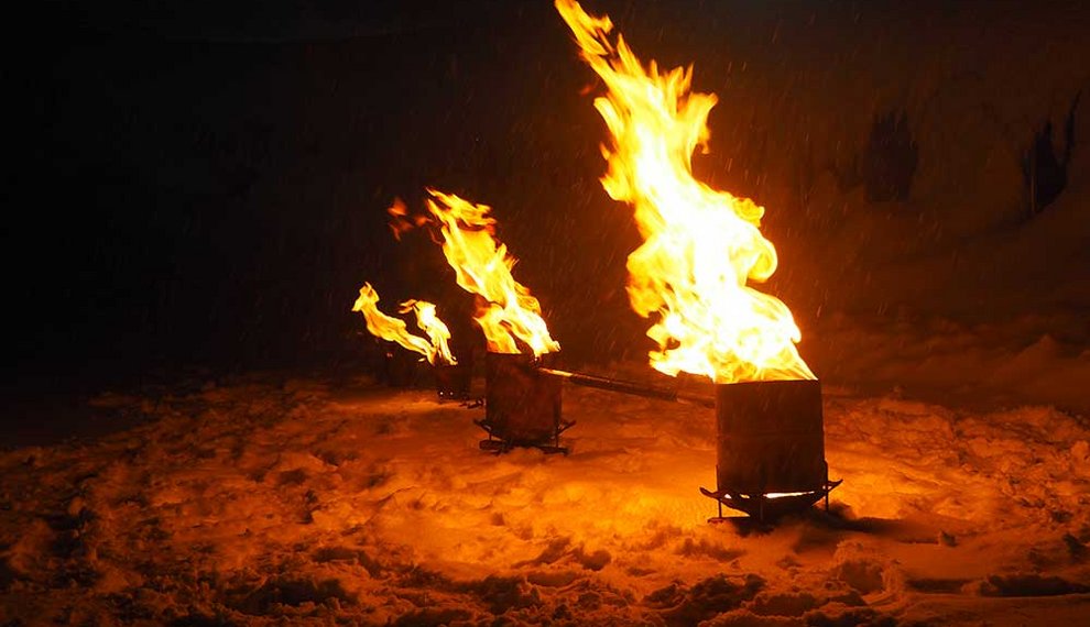 Feuershow Hochfügen Nacht Event Skigebiet