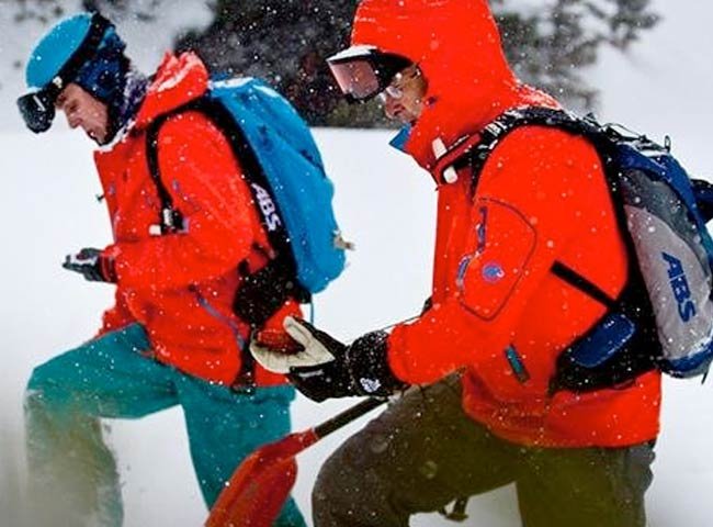 Hochfügen Lawinentraining Suchfeld Notfall