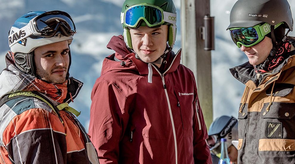 Wintersport Hochfügen Holzalm Skisport Zillertal Schneegenuss   