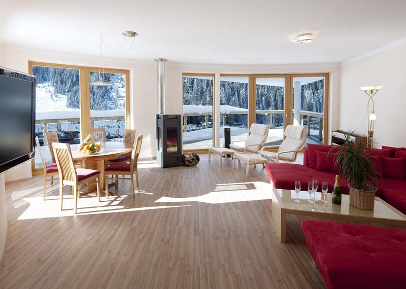 Chalet Appart Hochfügen Wohnzimmer Zimmerausstattung Skiurlaub Winter Frühling  