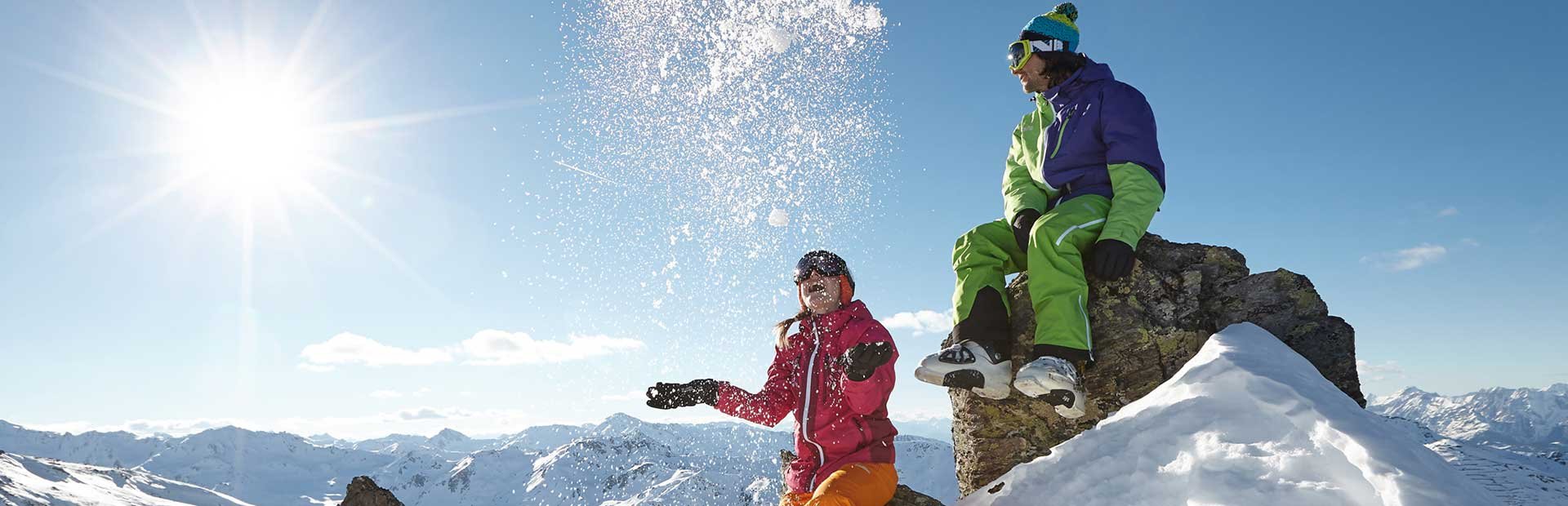 Hochfügen Schneeballschlacht Schneevergnügen Winterort