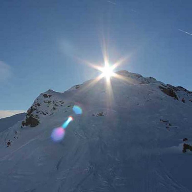 Hochfügen im Zillertal Wintersportdestination Schneetreiben Winter Frühling 