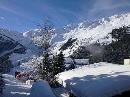 Thaler Hütte Piste Hochfügen ski-in-ski-out