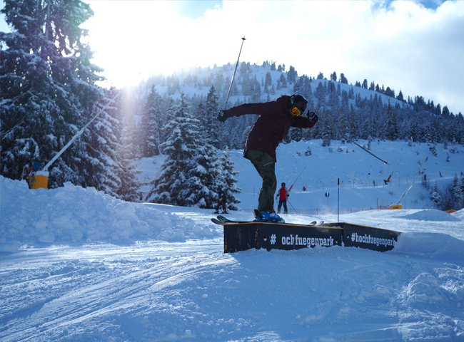 Junior Camp Schulferien Winterurlaub Skifahren Zillertal Hochfügen