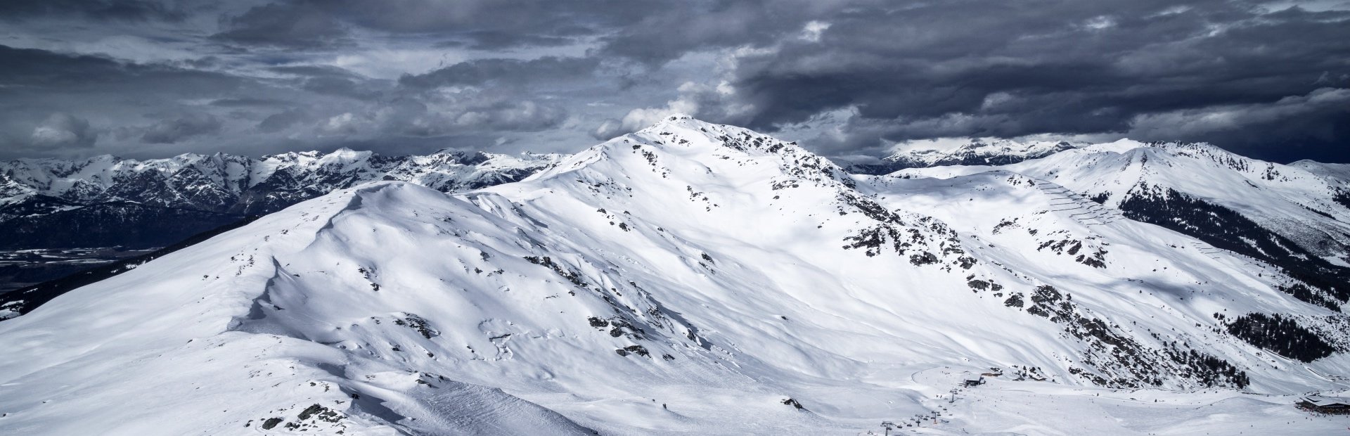 Big Mountain Hochfügen Wintersport Zillertal Winter Tirol Skiurlaub Tiefschnee