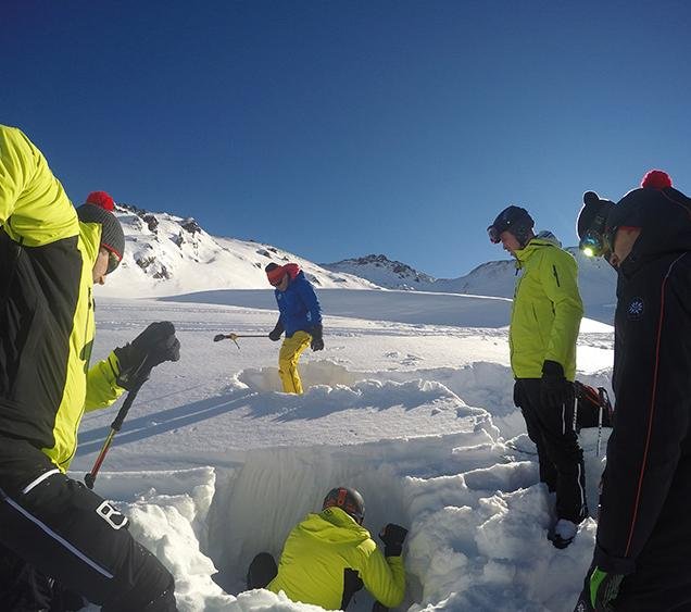 LVS Training Suchfeld Verschüttete Sicherheit Freeriden Tiefschnee Übung macht den Meister